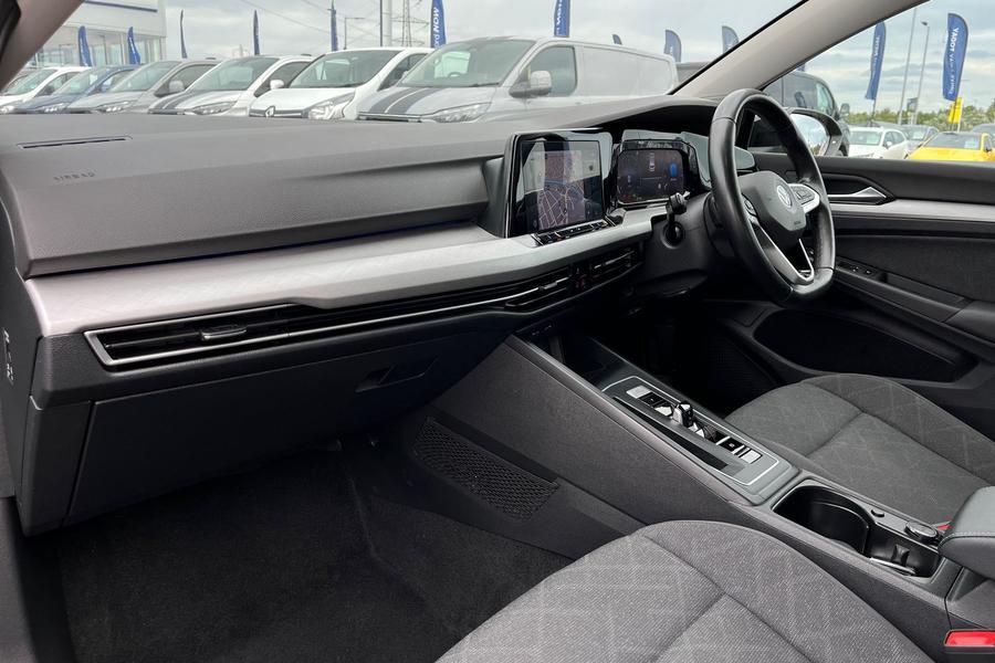 Volkswagen Golf Photo autoimg-17a5bb0154ba51871c831a0aef18d89aca943e28.jpg