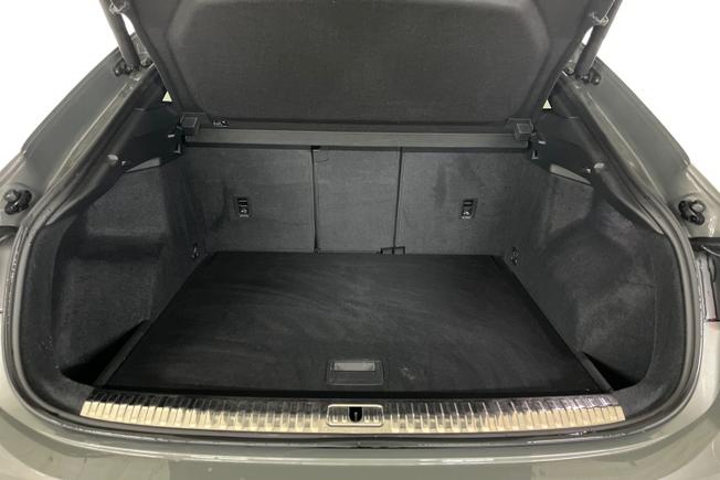 AUDI Q3 Photo 12