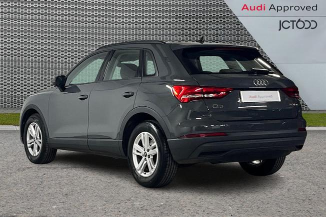 Audi Q3 Photo 3