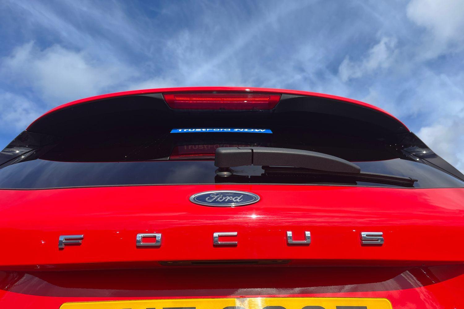 Ford FOCUS Photo 24