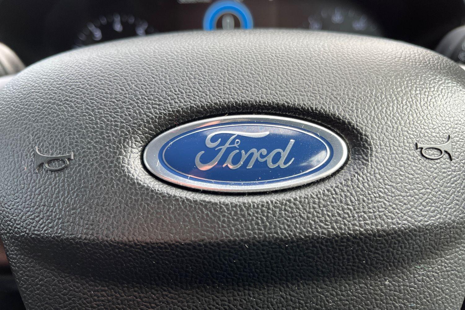 Ford FOCUS Photo 39