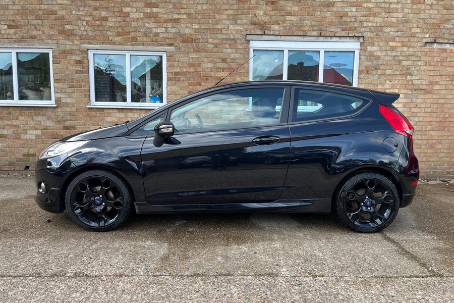 FORD FIESTA Photo autoimg-17c1704bf6dec618f7bac4d4376c8ea3eed728b2.jpg