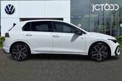 VOLKSWAGEN Golf Photo 4