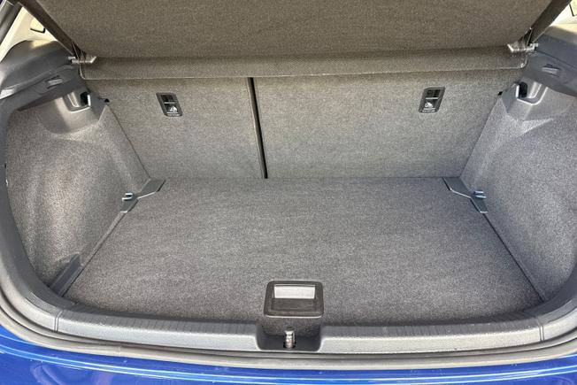 VOLKSWAGEN Polo Photo 12