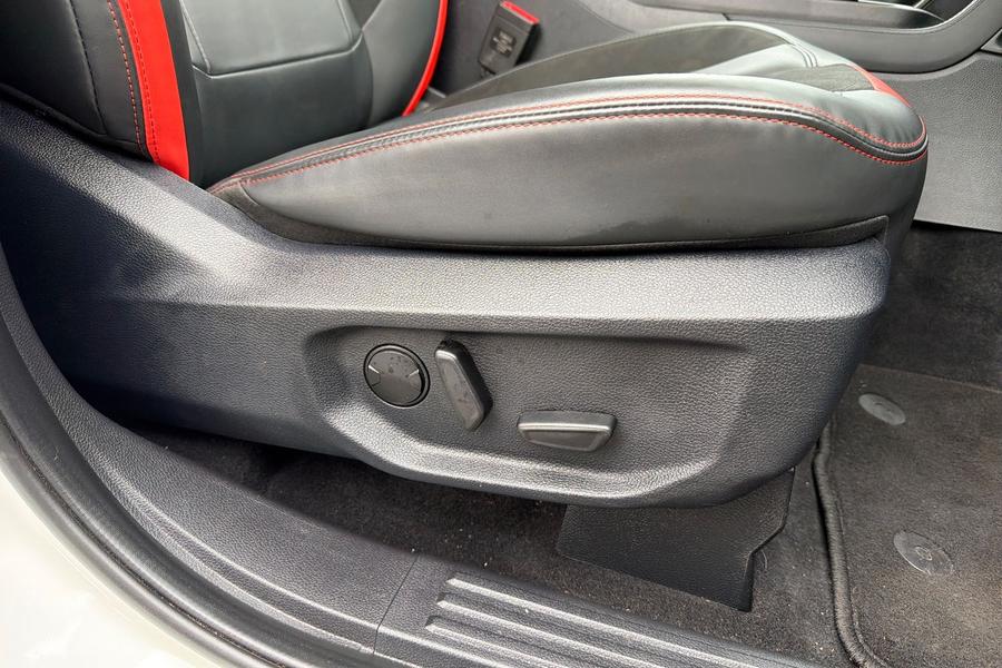 Ford RANGER Photo autoimg-17c5a6daf79ee4d6ae170b700a62cef9705a3a52.jpg