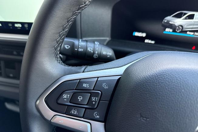 Volkswagen E-Transporter Photo 16