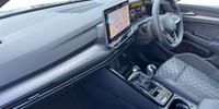 Volkswagen Golf Photo 1
