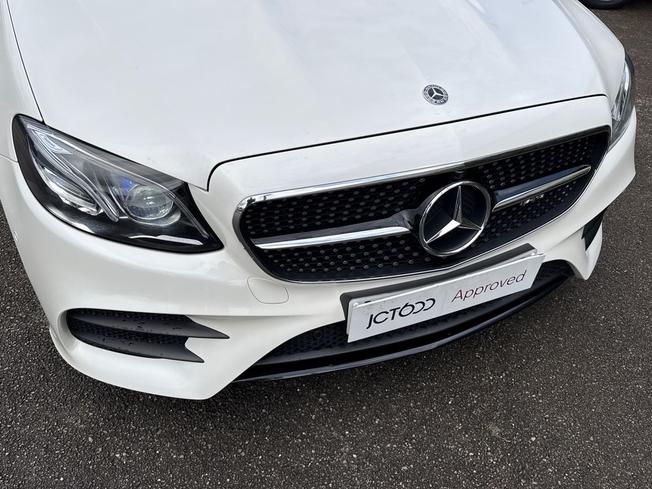 MERCEDES-BENZ E Class Photo 31