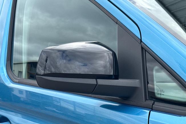 VOLKSWAGEN Caddy Photo 20