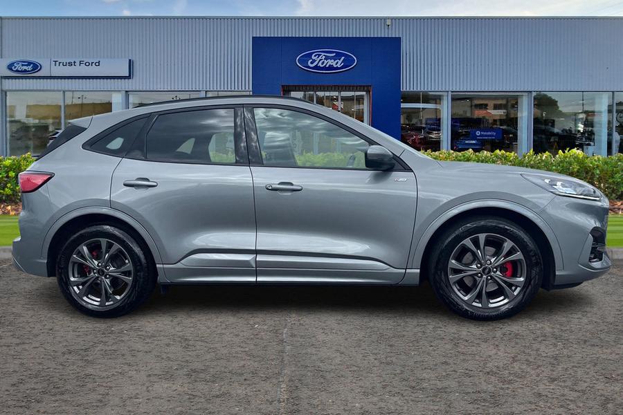 Ford Kuga Photo autoimg-17d1de68e23085adf2cf6d12c972841718f1e26d.jpg