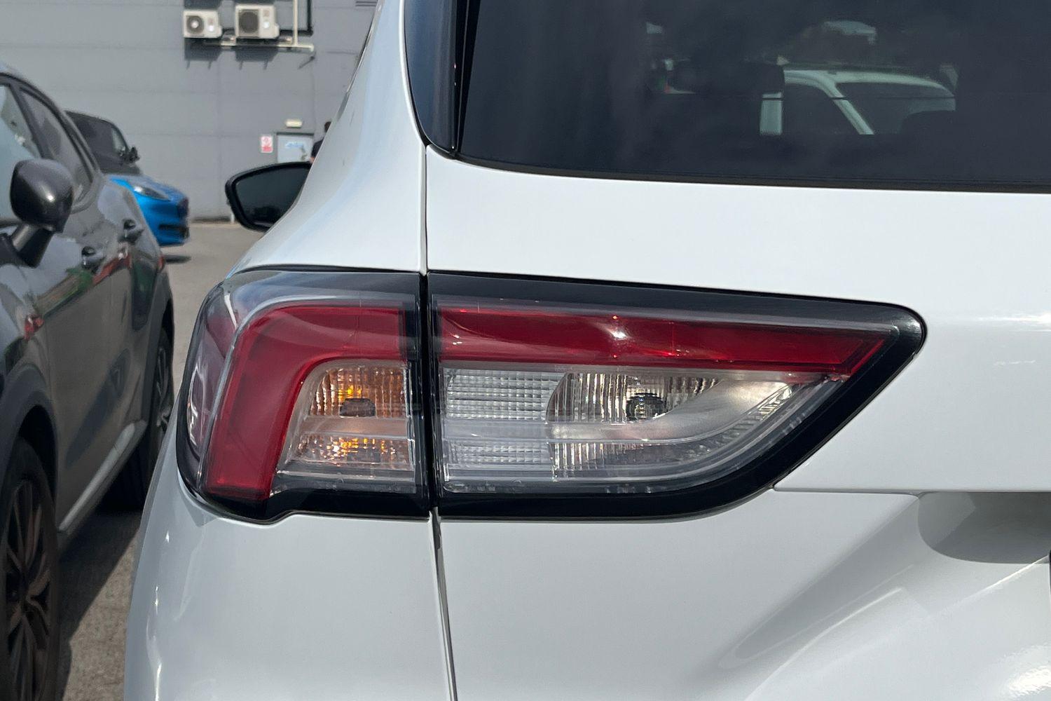 Ford KUGA Photo 24