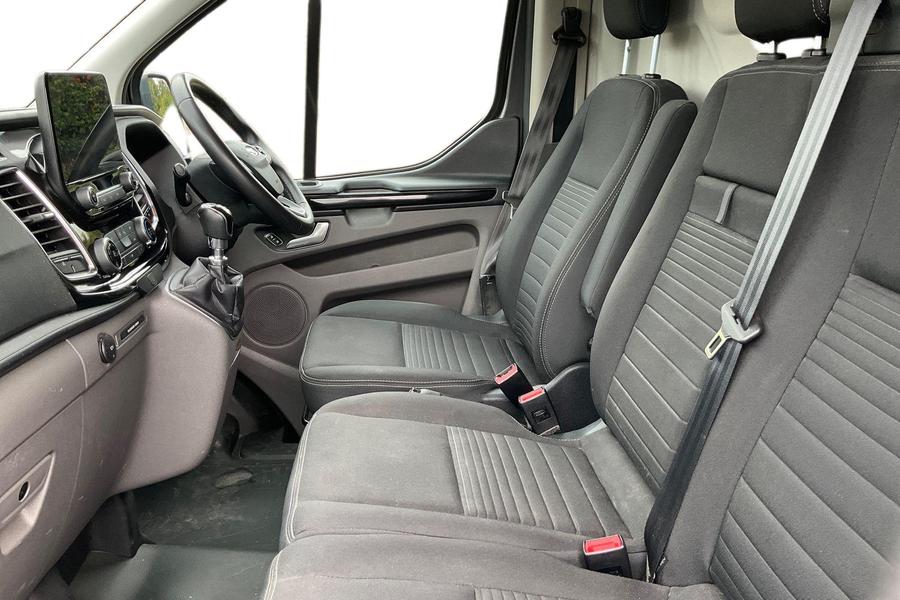 Ford Transit Custom Photo autoimg-17dbe9ca603d432a4758a615f1d71c71586f1c3c.jpg