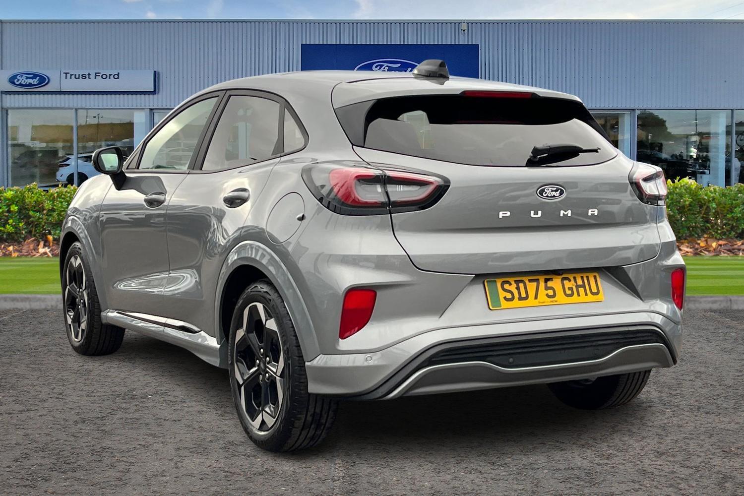 Ford Puma Gen-E Photo 1