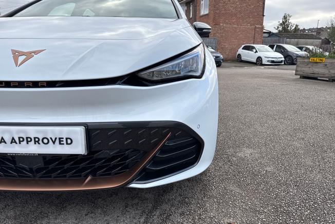 CUPRA BORN Photo 30