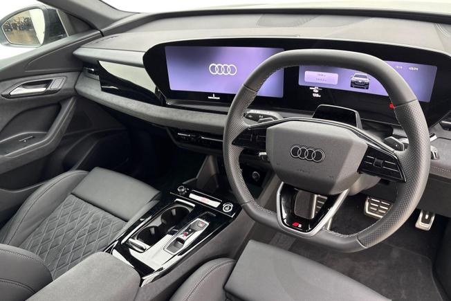 AUDI Q6 E-Tron Photo 6