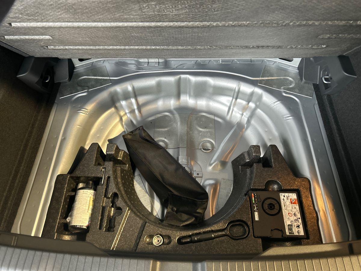 Volkswagen T-Roc Photo autoimg-17e983089746cf289afff3331ec296331bd60010.jpg