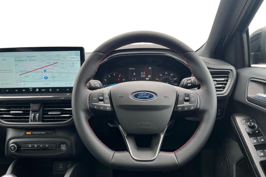 Ford FOCUS Photo autoimg-17ea3bfe02bcc5eff004ed946683508cc79f46eb.jpg