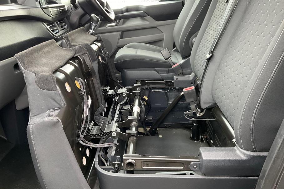 Used Ford TRANSIT CUSTOM WO24EDU 24