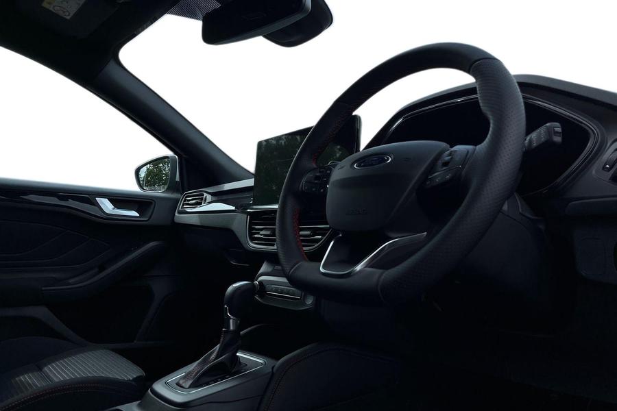 Ford Focus Photo autoimg-17f0acefefab5144fa316529eede94106b6a6a2a.jpg