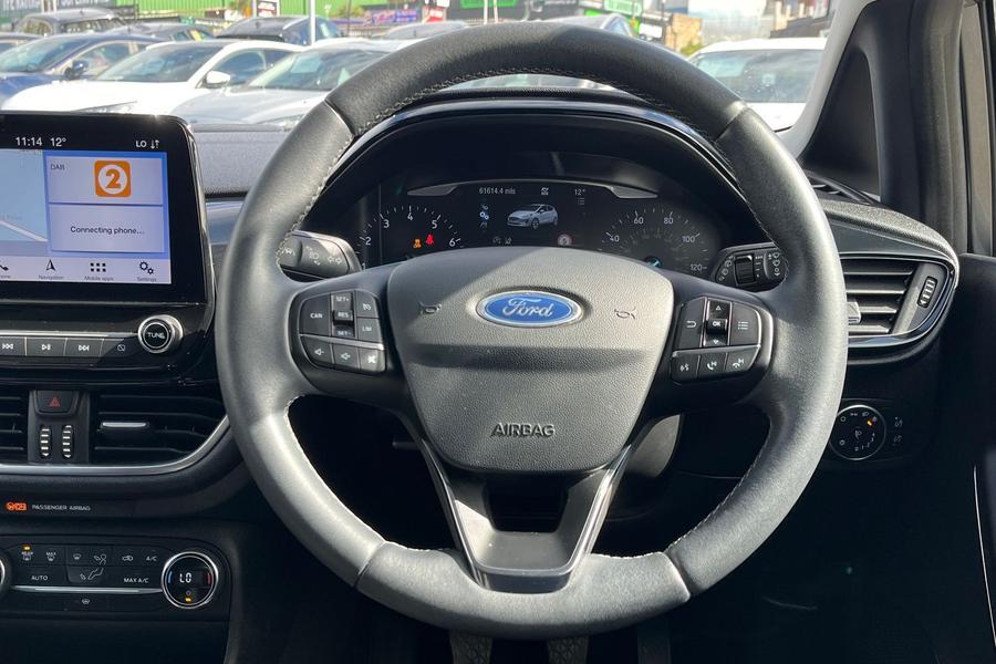 Ford FIESTA Photo autoimg-17f2f66e28894cf4aa00277342896979e88b6af9.jpg