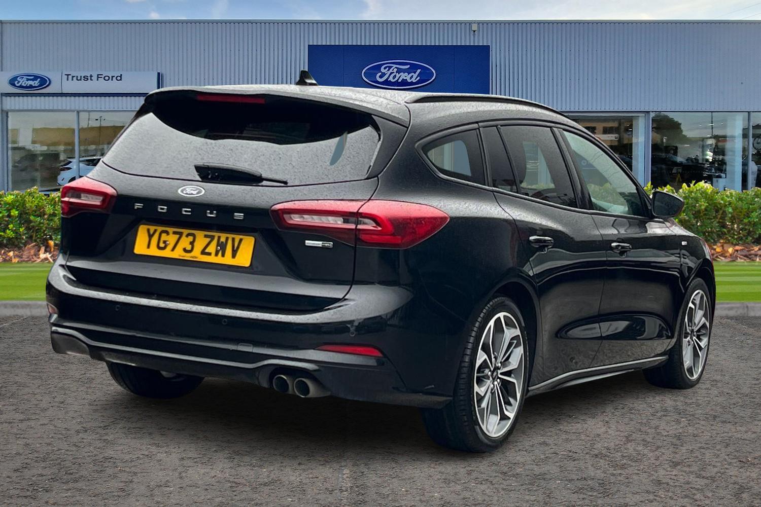 Ford FOCUS Photo 3