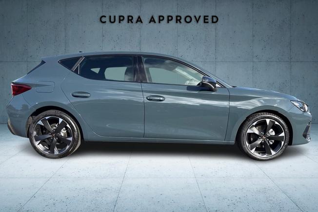 CUPRA Leon Photo 4