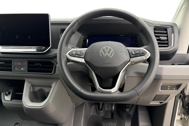 VOLKSWAGEN Crafter Photo 11