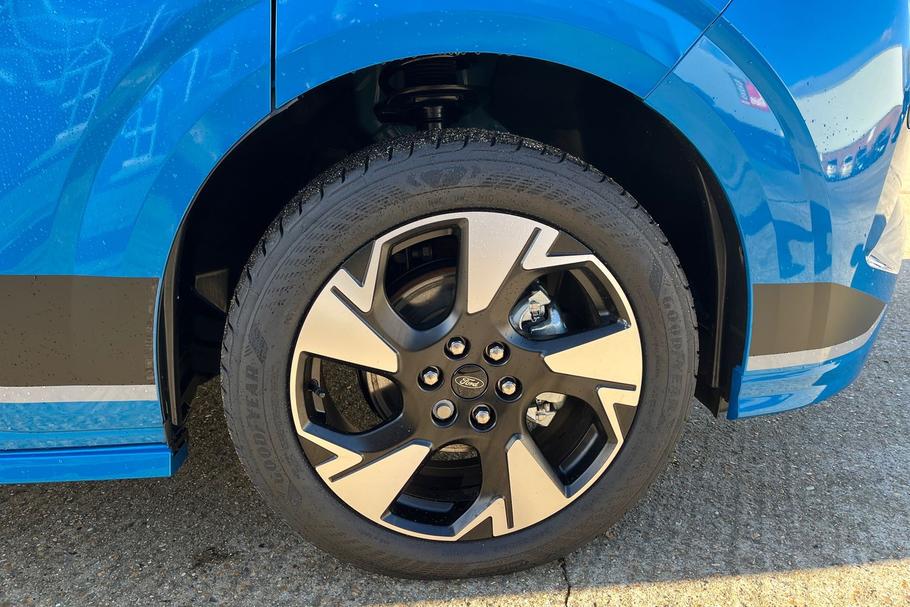 Used Ford TRANSIT CUSTOM LA75RFN 40