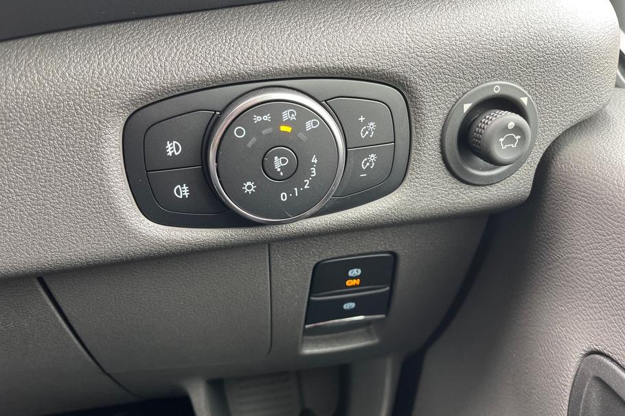 Used Ford E-Transit 17