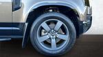 Land Rover Defender Photo 7