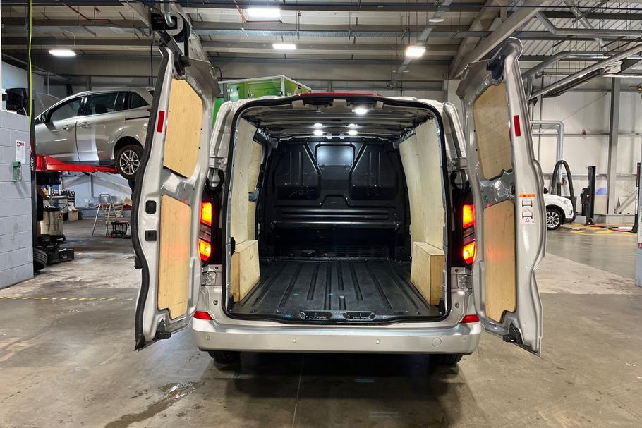 Used Ford TRANSIT CUSTOM LG24VMO 6