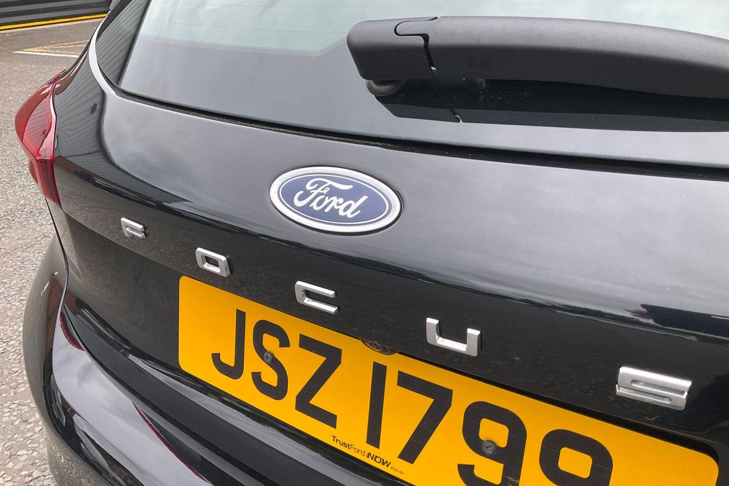 Ford Focus Photo 39