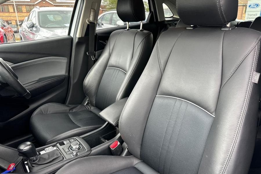 Mazda CX-3 Photo autoimg-17fff67a2128a1c61769f314cff48f5335f0aa8d.jpg