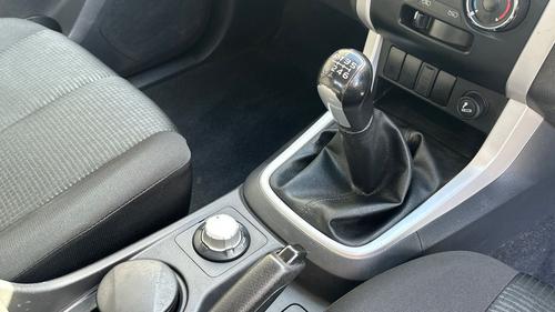 Isuzu D-MAX Photo autoimg-18003776fa725241da7e95c2438d00ad4893e7de.jpg