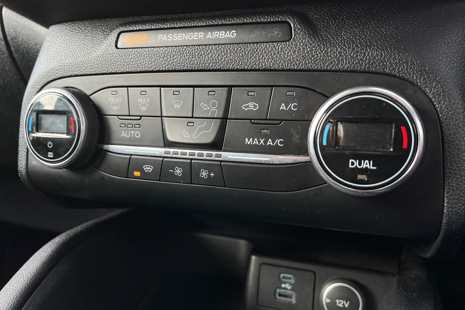 Ford Kuga Photo 30