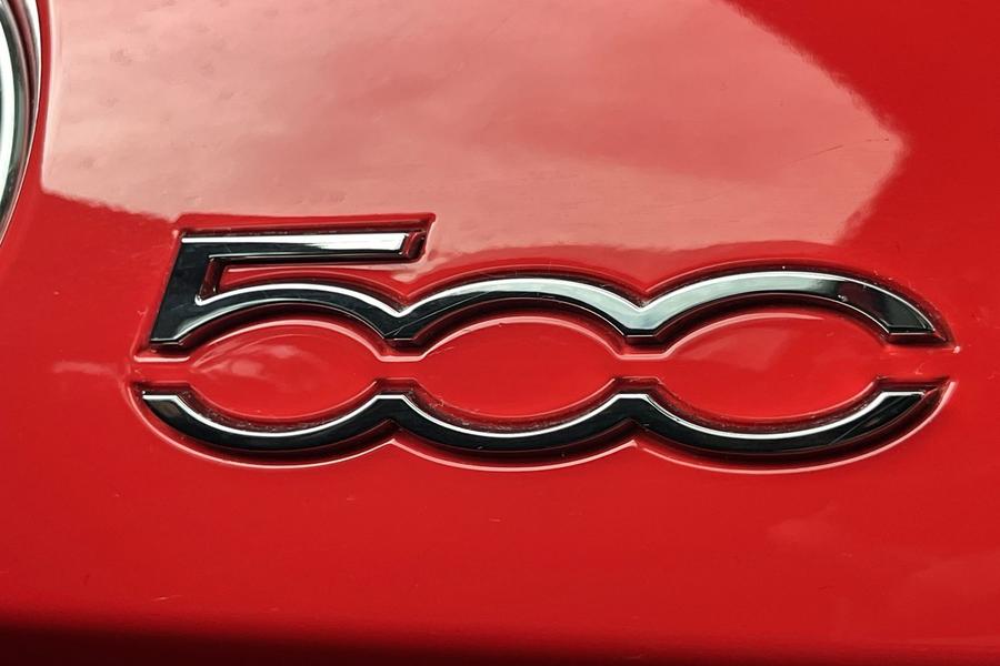 Fiat 500 Photo autoimg-180510e1b33549fa83dae3ac253b74d58f1c2388.jpg