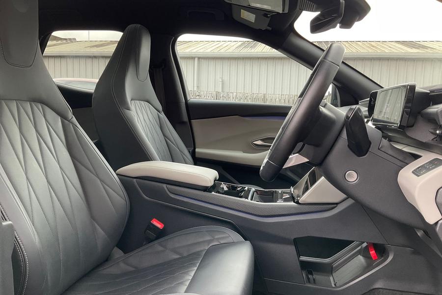 Ford Explorer Photo autoimg-1807a37e0fc2c133c5d59a208003185c79fc247c.jpg