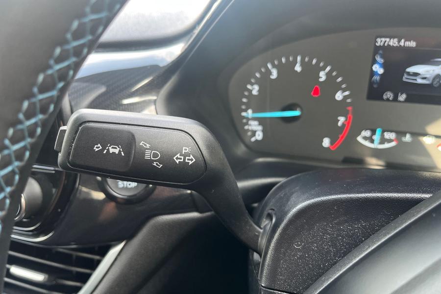 Ford FIESTA Photo autoimg-180a0ad58f8c274467ee2506e9d034abef54af57.jpg