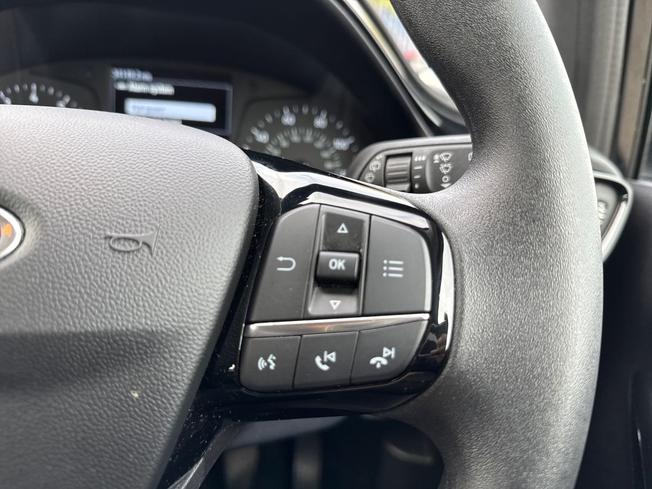 Ford Fiesta Photo 17