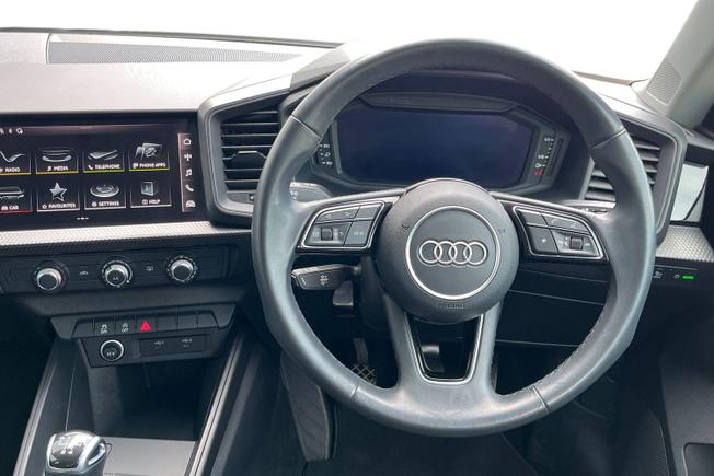 AUDI A1 Photo 11