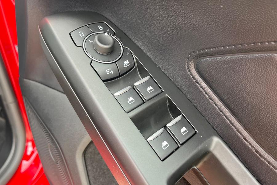 Ford Focus Photo autoimg-18106b1dfb4d00b1498dd259fd108b664e4b1962.jpg