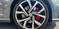 Volkswagen Golf GTI Performance Photo 36