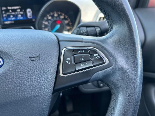 Ford Kuga Photo autoimg-1818d4ddb3dd5d8c2bd38512a0e9a29ca5d68bed.jpg