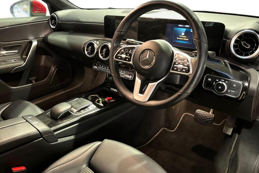 Mercedes-Benz A CLASS Photo autoimg-181c7aa0114c90ffbdb63e6b4b16dc02c8b5f29c.jpg