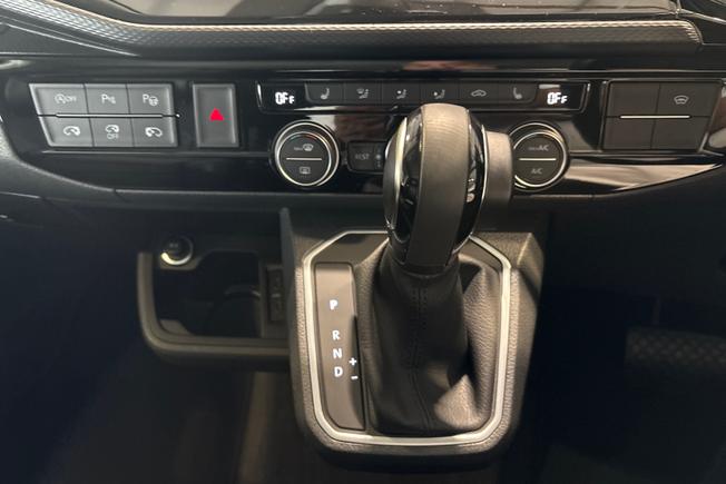 VOLKSWAGEN Caravelle Photo 29