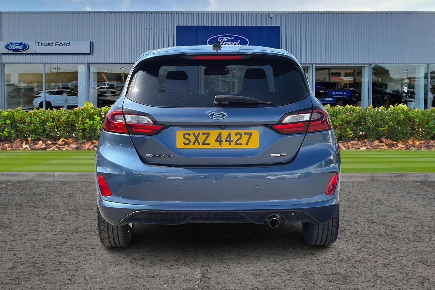 Ford Fiesta Photo 6