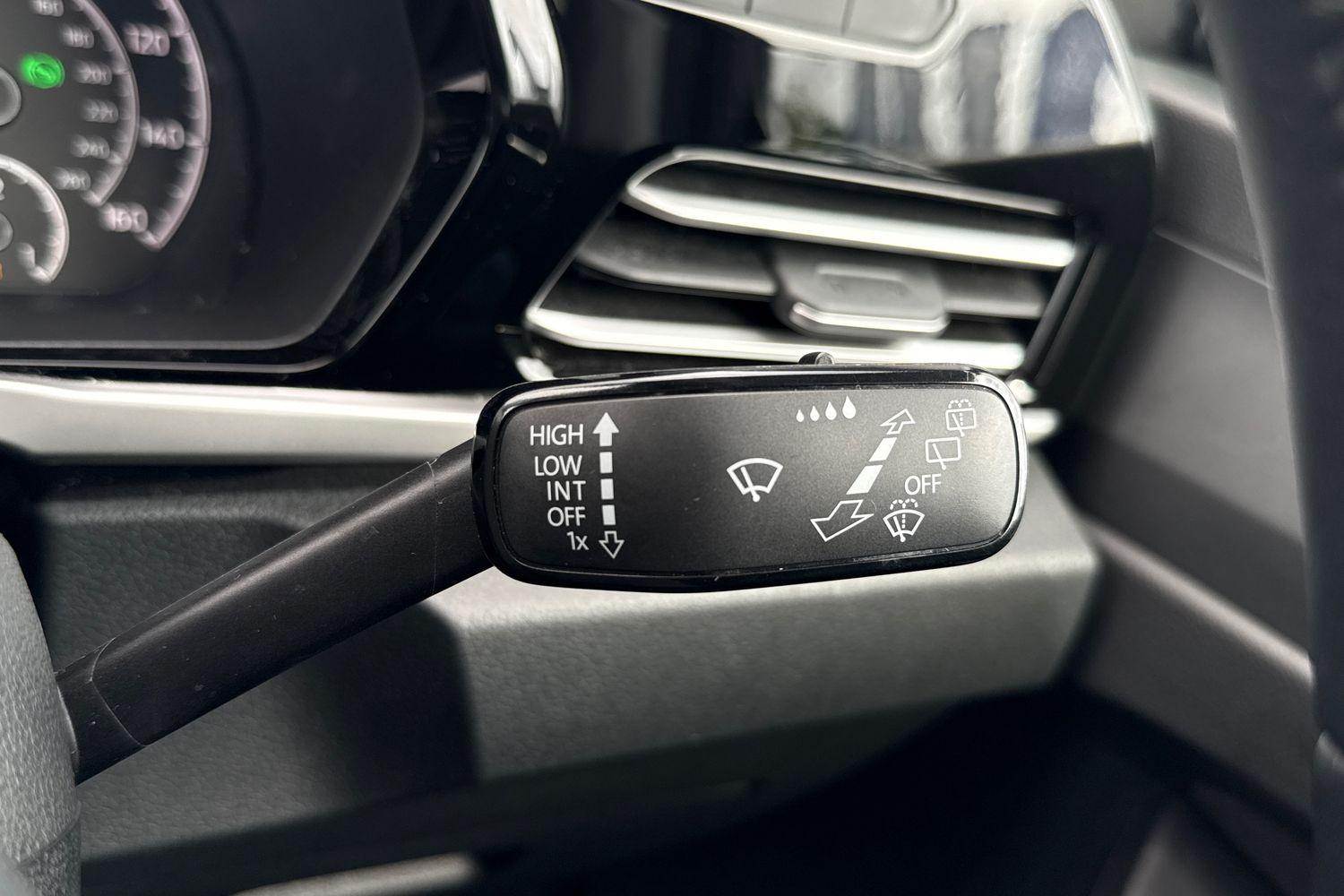 Ford Grand Tourneo Connect Photo 14