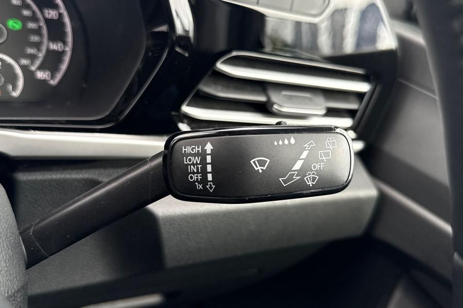 Ford Grand Tourneo Connect Photo autoimg-18266ecdff24e1bdb2d82627cbe6c7fc84e23a85.jpg