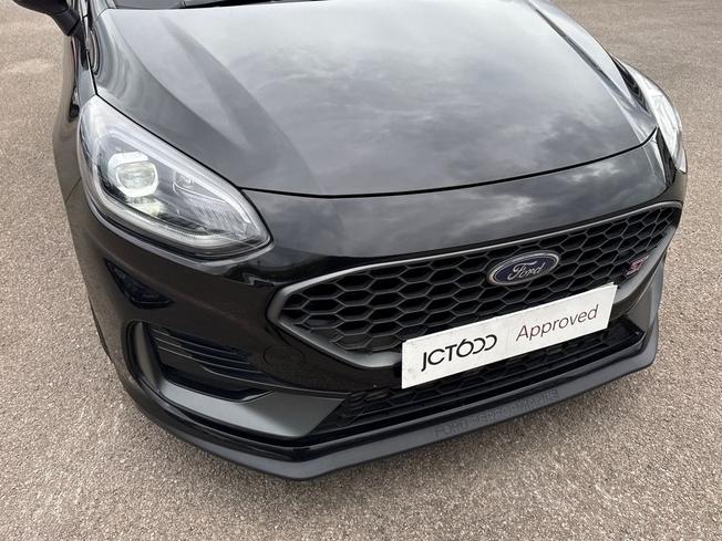FORD Fiesta Photo 31