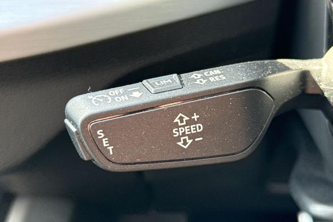 AUDI Q2 Photo 30